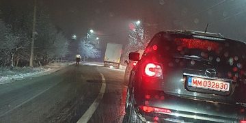 TIR înmatriculat în Ucraina, blocat pe DN 18, la Groși – FOTO