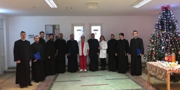 Spectacol de colinde oferit de corala preoțească „Arhanghelii” a Episcopiei Maramureșului și Sătmarului