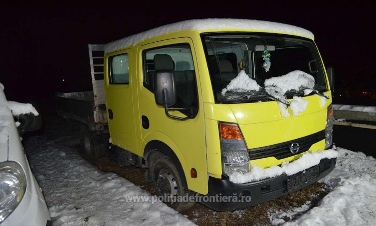 Autoutilitară în valoare de 48.000 lei căutată de autoritățile din Norvegia, descoperită de polițiștii de frontieră în localitatea Tisa