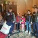 Două familii din Măgureni au primit daruri de sărbători din partea poliţiştilor maramureşeni