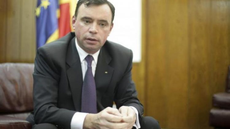 5 organizații solicită premierului demisia și măsuri concrete pentru stoparea fabricii de impostură din universități