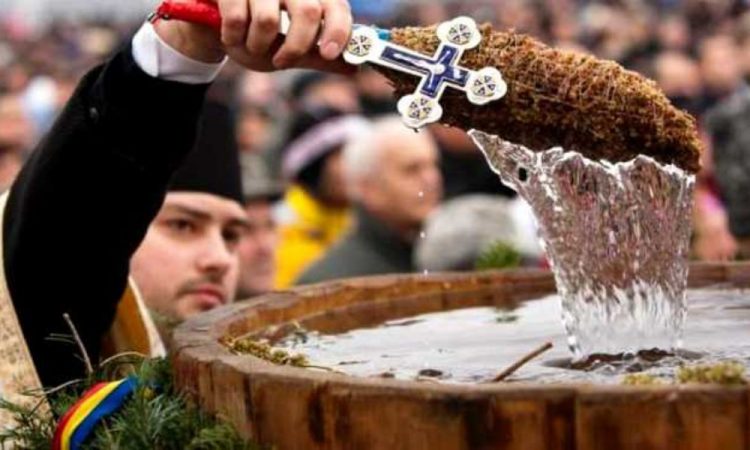 Boboteaza: Tradiții și superstiții de Botezul Domnului