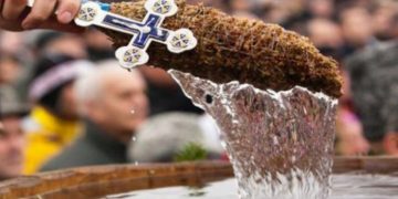 Sfântă liturghie arhierească și Sfințirea Aghiasmei mari la Catedrala Episcopală „Sfânta Treime” din Baia Mare