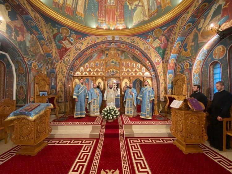 Preasfințitul Părinte Timotei Sătmăreanul îşi sărbătorește ocrotitorul spiritual, pe Sfântul Apostol Timotei