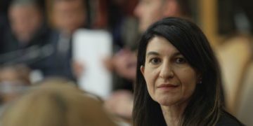 Ministrul Muncii, Violeta Alexandru, ruptă de realitate. Câte cătune au bancomate în România