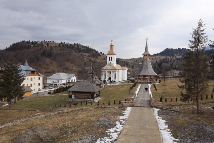 Hramul de iarnă al Mănăstirii Moisei