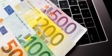 Fondurile publice pentru urgenţe, privatizate peste noapte, fără dezbatere publică!