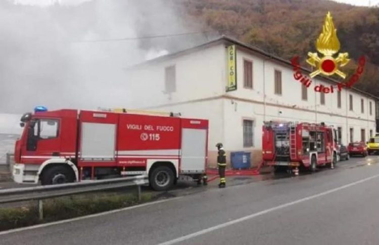 O româncă din Italia a murit carbonizată în incendiul care i-a cuprins casa