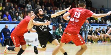 Handbal masculin. CS Minaur Baia Mare s-a impus în deplasare cu CSM Bacău