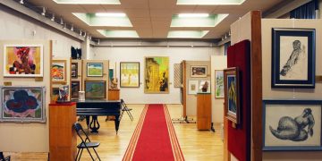 Doamnele artei băimărene pe simezele Muzeului Județean de Artă «Centrul Artistic Baia Mare»