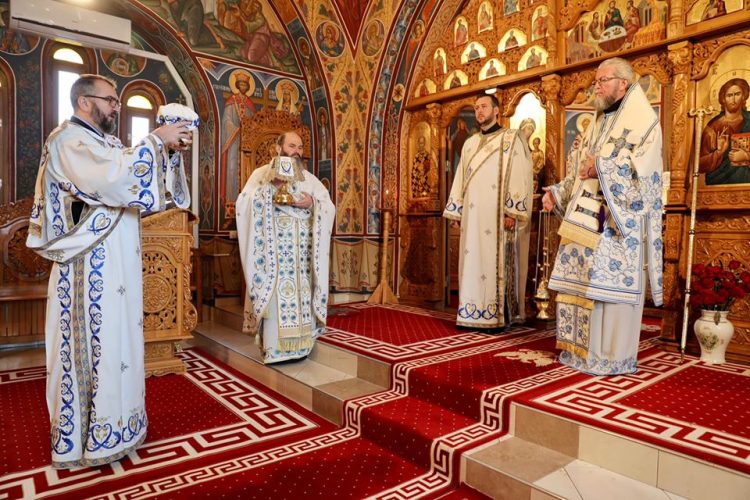 Sfânta Liturghie Arhierească la Paraclisul Episcopal din Baia Mare