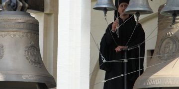 Clopotele din toate bisericile Maramureșului vor bate azi, la amiază