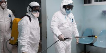 Spitalul Judeţean din Suceava va fi complet închis, pentru 48 de ore. Ultimii pacienţi internaţi aici, transferaţi