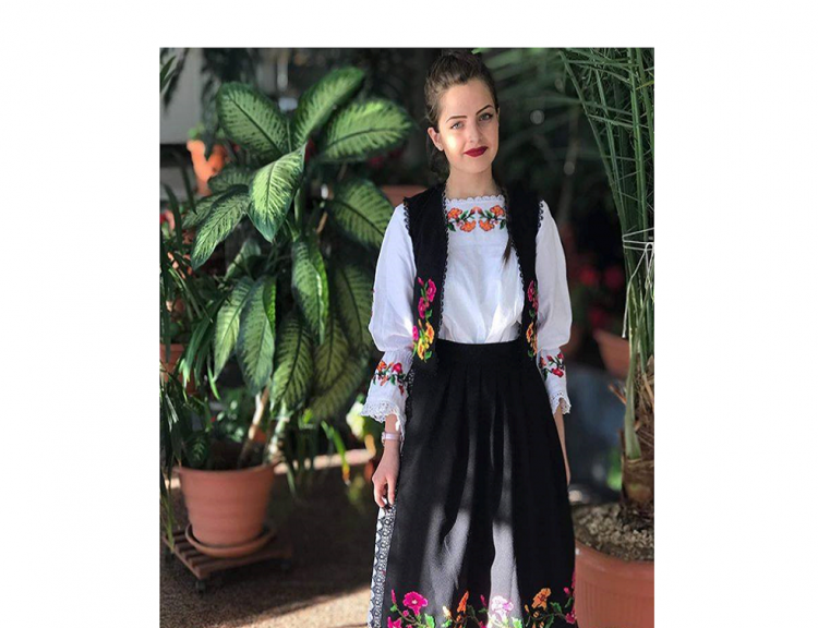 INTERVIU: O artistă în devenire: „Mă pregătesc pentru Festivalul de muzică francofonă «Chants, Sons Sur Scène»”