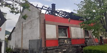 Apel pentru ajutorarea unei familii din Baia Mare. Le-a ars ieri casa