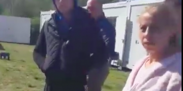 Românii plecați la cules de sparanghel în Germania, batjocoriți: „Vă rog să distribuiți să ajungă la domnul președinte”