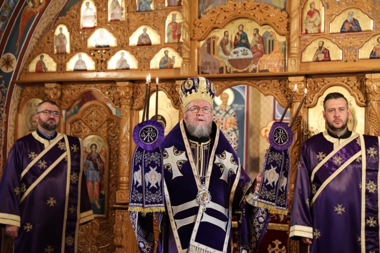 Sfânta Liturghie din Joia Mare în Paraclisul Episcopal din Centrul Eparhial din Baia Mare