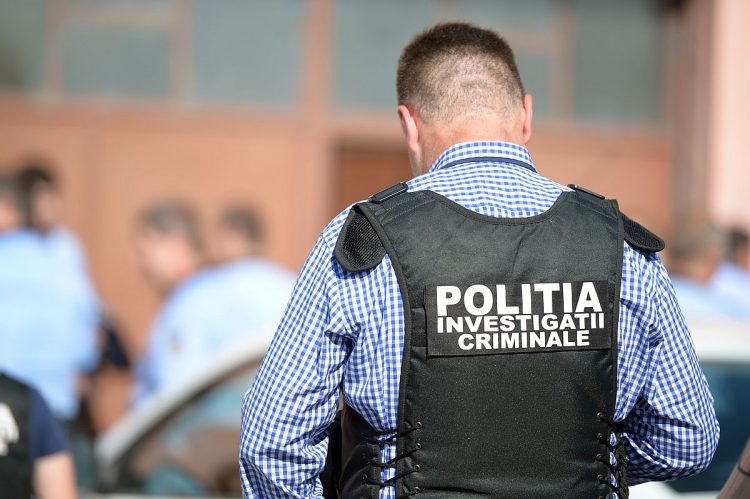 20 de agenţi economici verificaţi de poliţiştii Serviciului de Investigare a Criminalităţii Economice