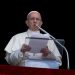 Papa Francisc va reveni duminică la fereastra dinspre Piața San Pietro