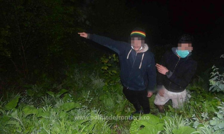 Doi algerieni opriți la frontiera de nord a țării