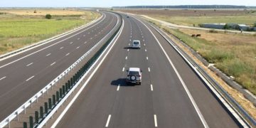 Prostia la români. Dăm miliarde de euro pentru autostrăzi turcilor și chinezilor