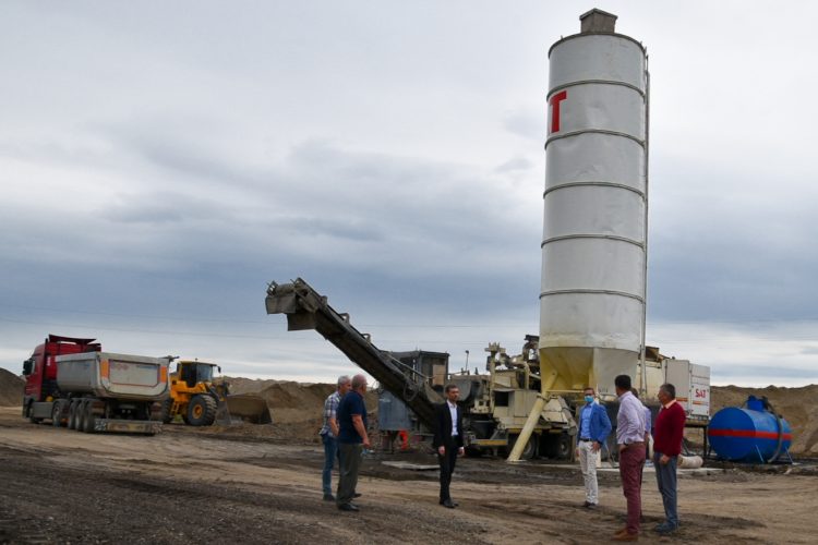 Săptămâna viitoare începe turnarea asfaltului pe Drumul Nordului