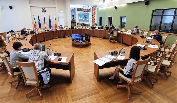 Aleșii județeni au votat pentru amenajarea exterioară a unui parc tematic la Complexul Astronomic Baia Mare