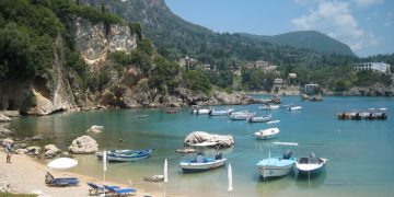 Noi reguli pe care trebuie să le respecte românii care pleacă în vacanță în Grecia