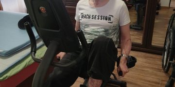 Doborând piedicile vieții pentru un camarad rănit