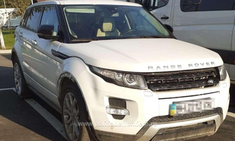 Land Rover căutat de autorităţile din Italia, depistat de poliţiştii de frontieră