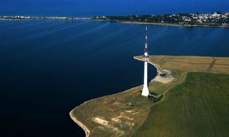 Situație îngrijorătoare la lacul cu nămol benefic. Lacul Techirghiol a scăzut în ultimii ani cu un metru și s-a retras cu 30 de metri