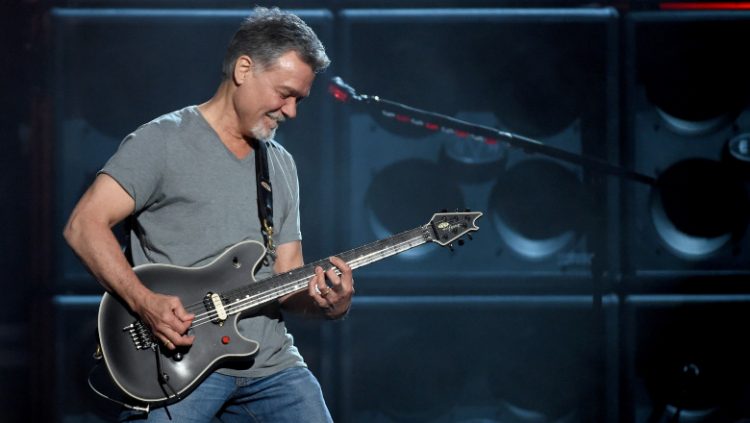 A murit legendarul chitarist Eddie Van Halen la vârsta de 65 de ani