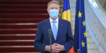 Reacțiile românilor la mesajul postat de Iohannis, după incendiul de la Piatra Neamț