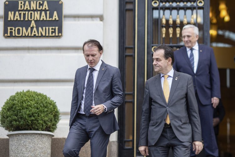 Guvernul României a făcut datorie publică în 11 luni mai mare decât în primii 19 ani de după Revoluție: 18 miliarde de Euro