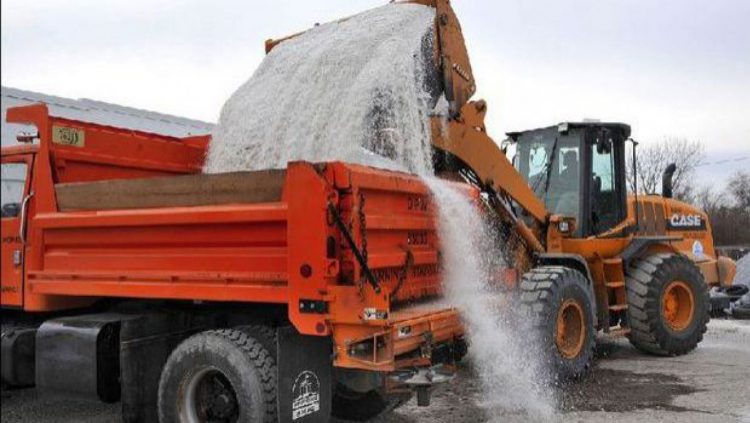 70 de utilaje vor interveni pentru a asigura deszăpezirea pe drumurile județene din Maramureș