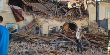 Cutremur devastator în Croaţia, cu magnitudinea de 6,4 pe scara Richter. Un copil a fost descoperit mort