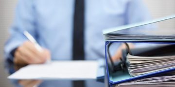 Funcționarii publici vor fi evaluați de cetățeni