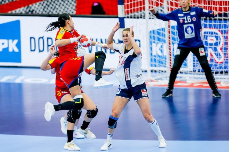Handbal feminin. Campionatul European. România, înfrântă de Norvegia în ultimul sfert de oră