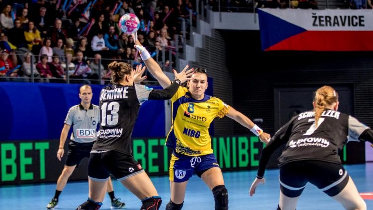 Handbal feminin. România pierde primul meci la Campionatul European