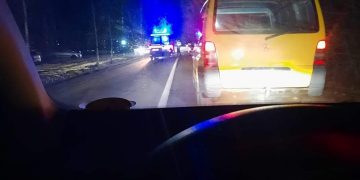 Femeie lovită de o maşină în Satu Nou de Jos, în zona Târgului Auto