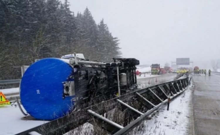 Prăpăd pe șosea produs de un șofer român în Germania. Pagube de 110.000 de euro