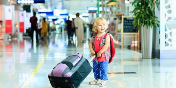 Copiii vor intra în carantină 10 zile dacă merg, cu părinții vaccinați, în țări cu incidență mare de Covid-19