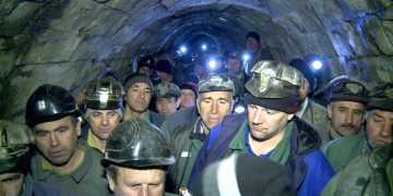 Vești bune pentru cei care au lucrat în subteran. Se reduce vârsta de pensionare cu 20 de ani