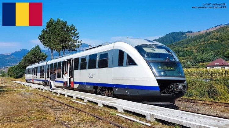 Un tren de călători a rămas oprit în linie curentă, în halta Fersig