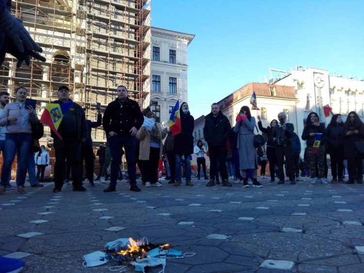 Protestatarii au fost luați cu duba la Timișoara