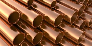 O femeie şi trei bărbați din Şomcuta Mare prinși în timp ce transportau aproape 50 kg ţeavă de cupru