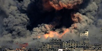 Siria intră în al 11-lea an de război: Aproape 400.000 de morți