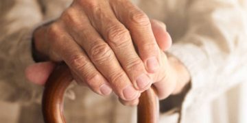 ONU avertizează: În plină PANDEMIE, discriminarea vârstnicilor a EXPLODAT