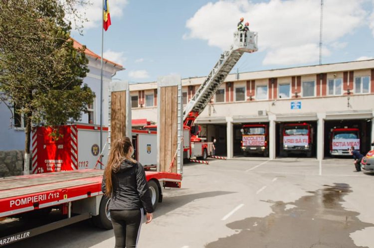 Emoționant: Ce se aflase scris pe cele 3 autospeciale