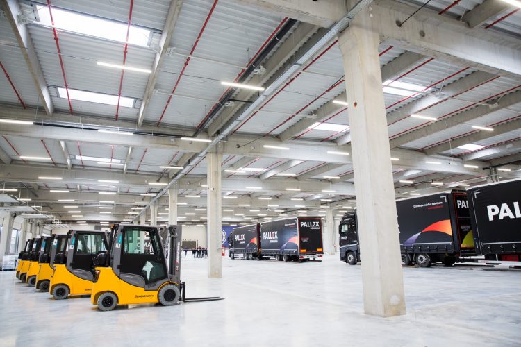 Pall-Ex: Transporturile de marfă ajung la destinație în 24 de ore!